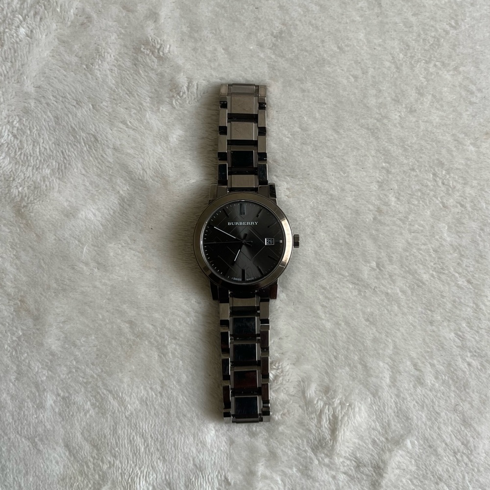 BURBERRY BU9007